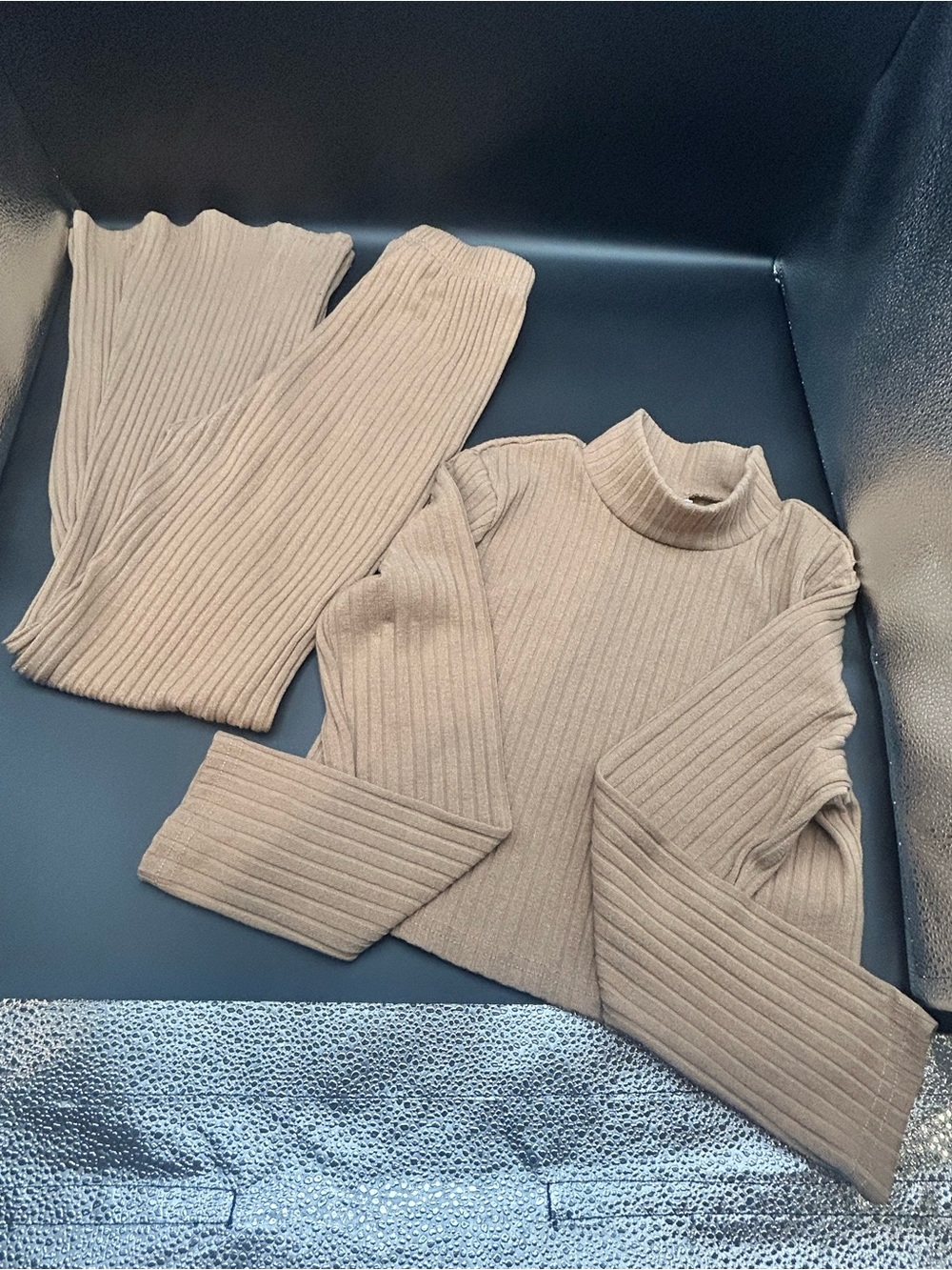 Kids Ribbed Cowl & Turtleneck Matching Set in Light Beige
